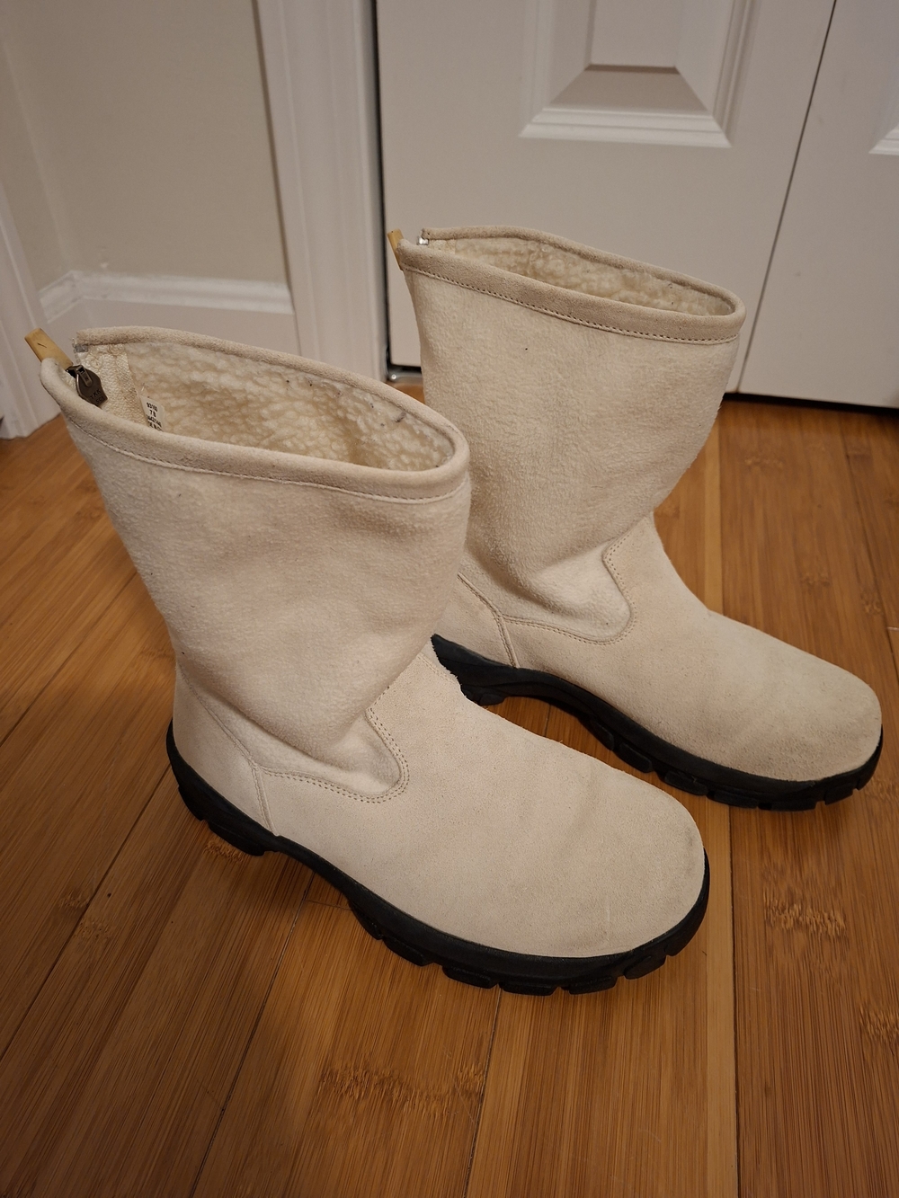 Vintage Lands' End Suede Fleece-Lined Winter Boots - Cream/Off-White, Size 7